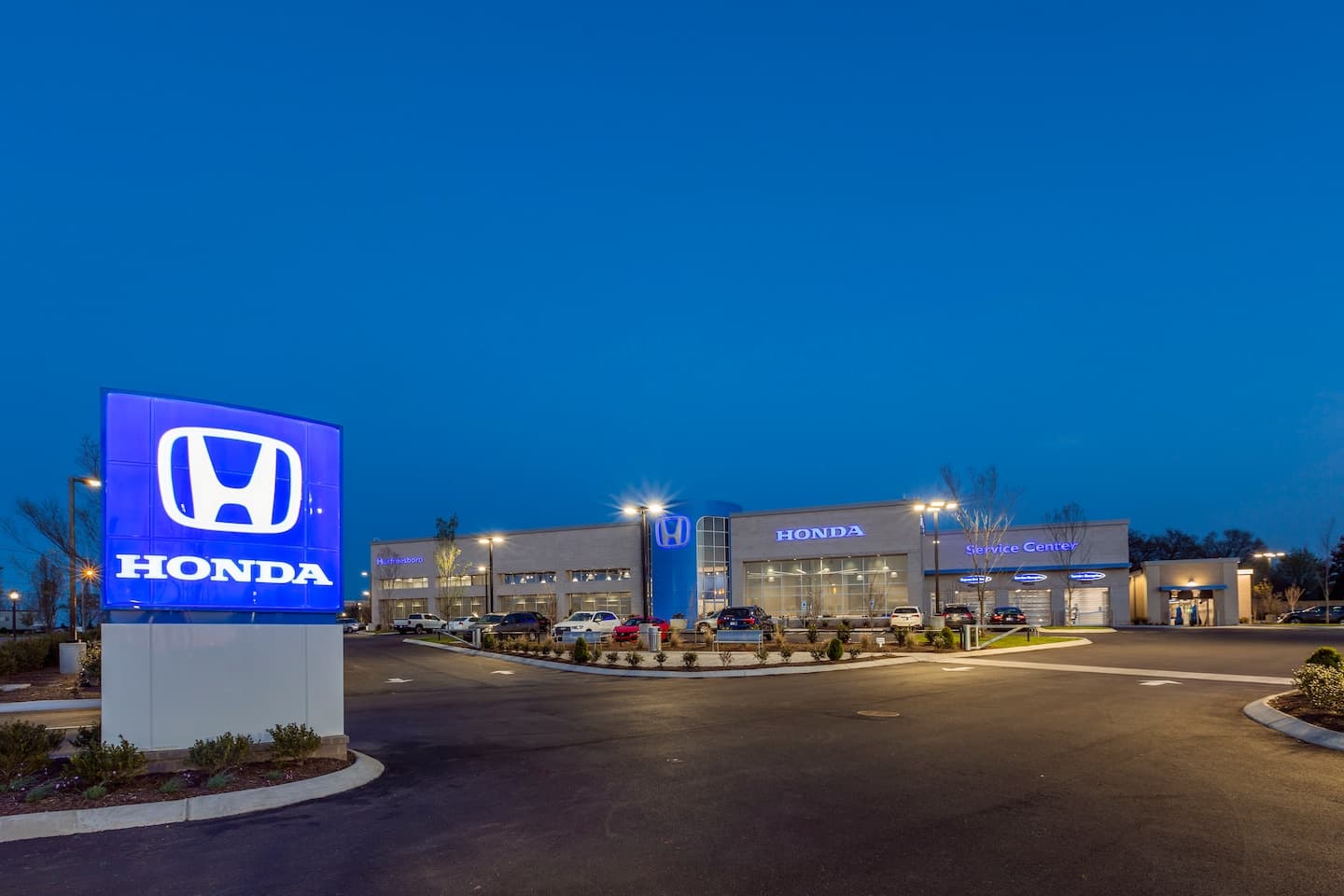 Honda of Murfreesboro dealership and service center at dusk