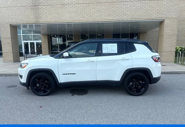 2021 Jeep Compass photo 1