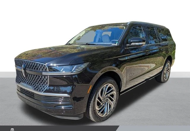 2025 Lincoln Navigator L photo 1