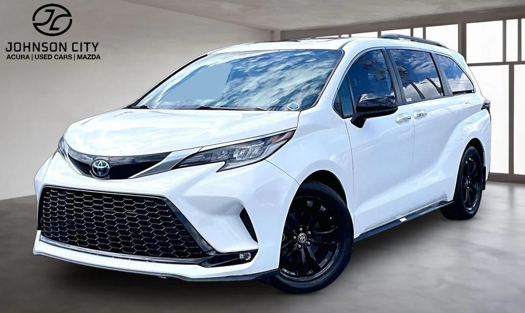 2023 Toyota Sienna photo 1