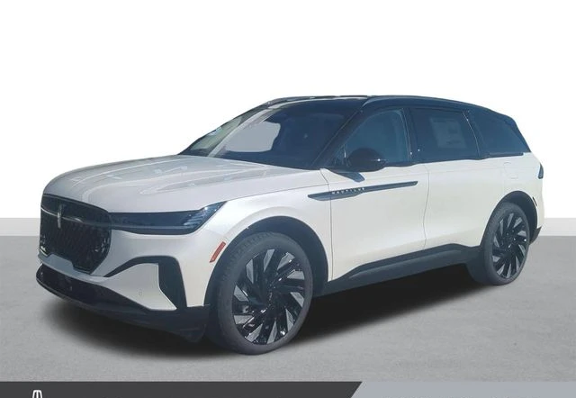 2026 Lincoln Nautilus photo 1