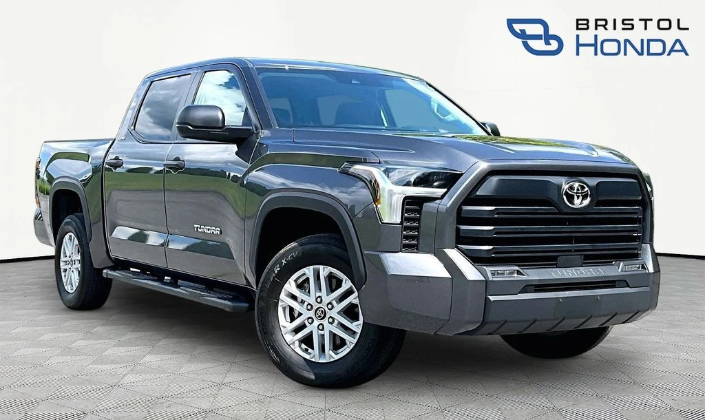 2024 Toyota Tundra photo 1